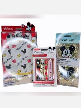 NIB Creme Shop Disney Mickey Mouse Gel Eye Masks Press-On Nails Bath Mitt Bundle